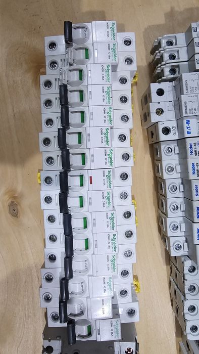 37 Sigurante / disjunctori / brackeri diverse valori vizibile in foto