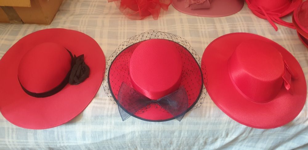 Palariii  pentru nunți roșie