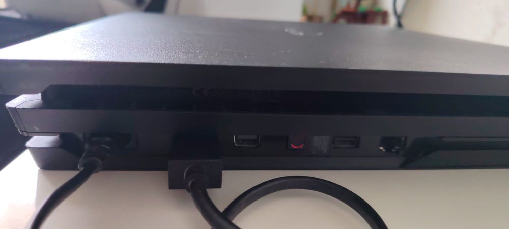 Consola Sony PS4 Pro CUH-7216B GTV