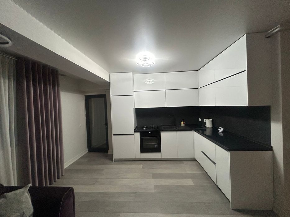 Inchiriez ap 2 camere central park