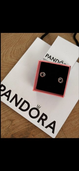 Pandora обеци Пандора