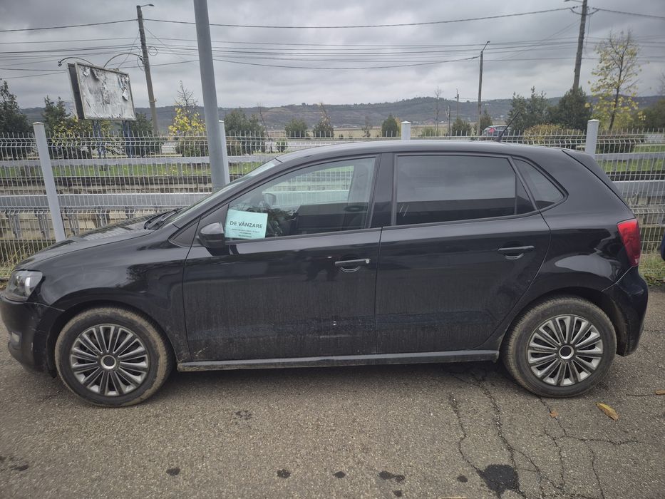 VOLKSWAGEN Polo 2011 — imagine 2