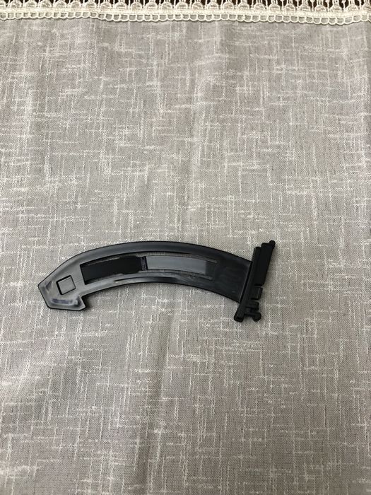 Държач/панта/ десен за жабка на Астра G