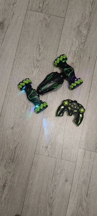 Машинка управление на джойстике