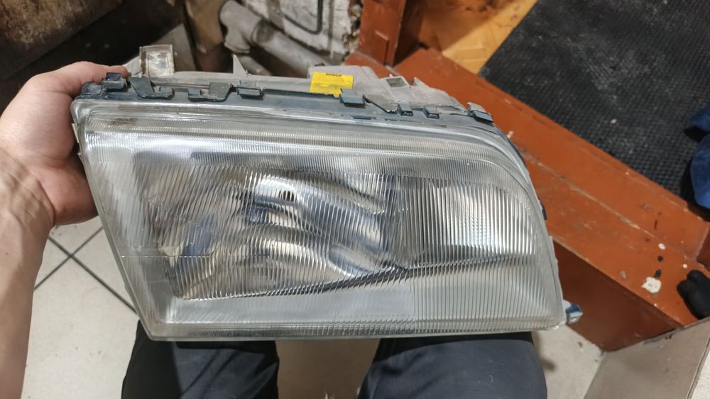 Фары  BOSH Мерседес С202