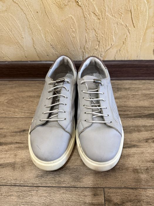 Продам детскую обувь на мальчика