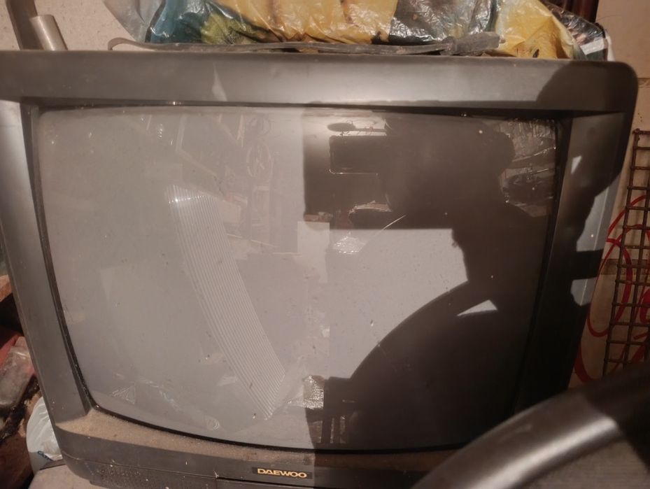 Продам телевизор то