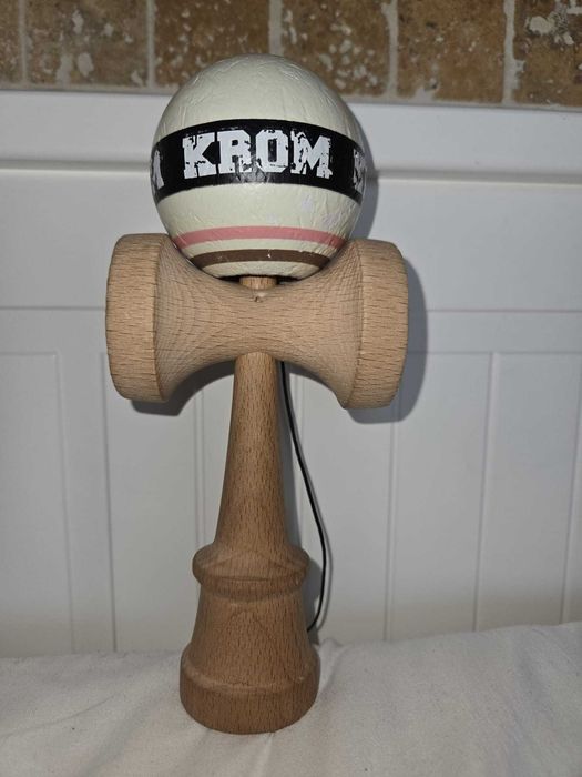 Kendama Krom Napolitan