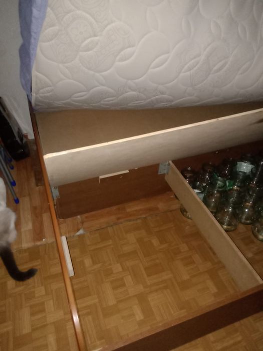 Продам двуспальн кровать