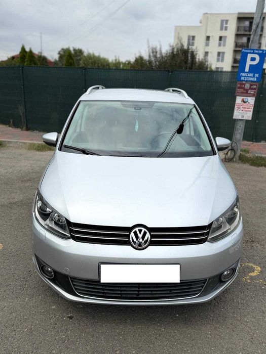 VOLKSWAGEN Touran