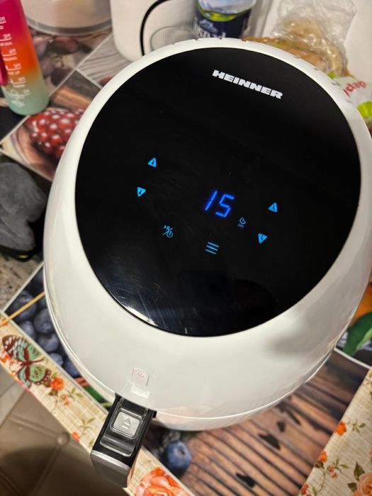 Friteuza cu aer cald Heinner Airfryer SnowDrop