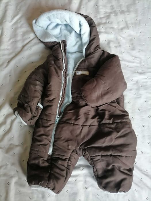 Продавам бебешки космонавти