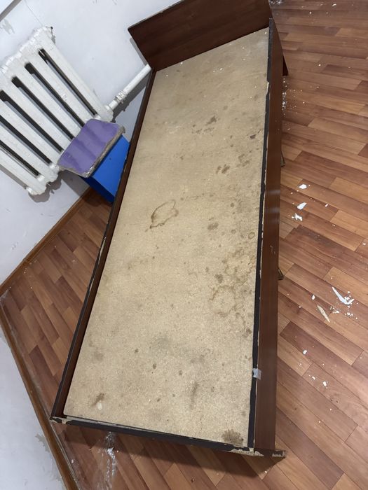 Кровать односпальная