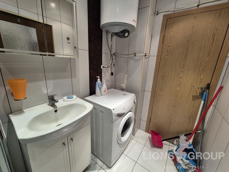 3-стаен в Варна-Базар Левски площ 100 цена 800