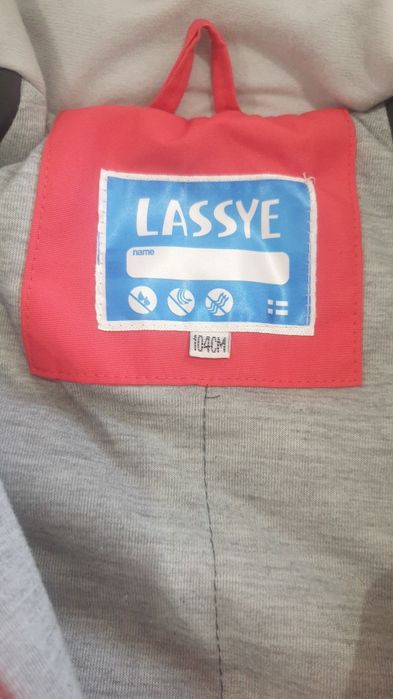 Продам комбинезон для девочки