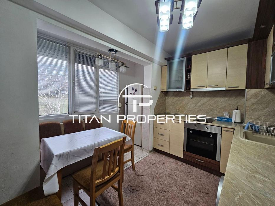 Тристаен апартамент,за продажба, кв. Младост 2