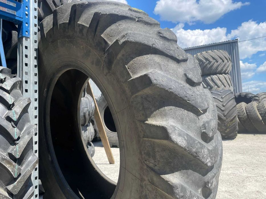 16.9-30 12 ply 440/80-30 Barum cauicuc industrial buldo spate