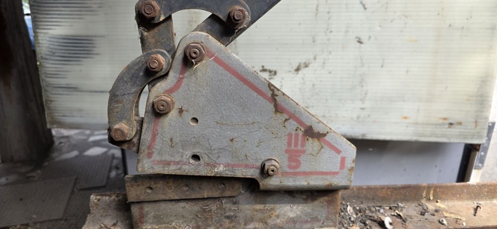 Ghilotina tabla cu suport