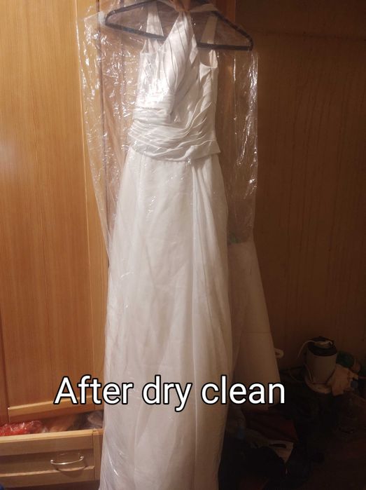 Сватбена рокля и аксесоари