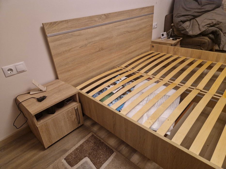 Vând pat și saltea nouă