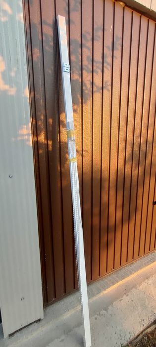 Garnisa zaluzele verticale