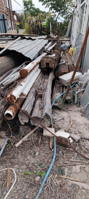 Продам столб и бревна для стройки