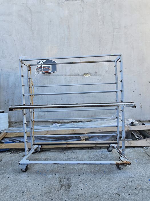 Стойки за мушама