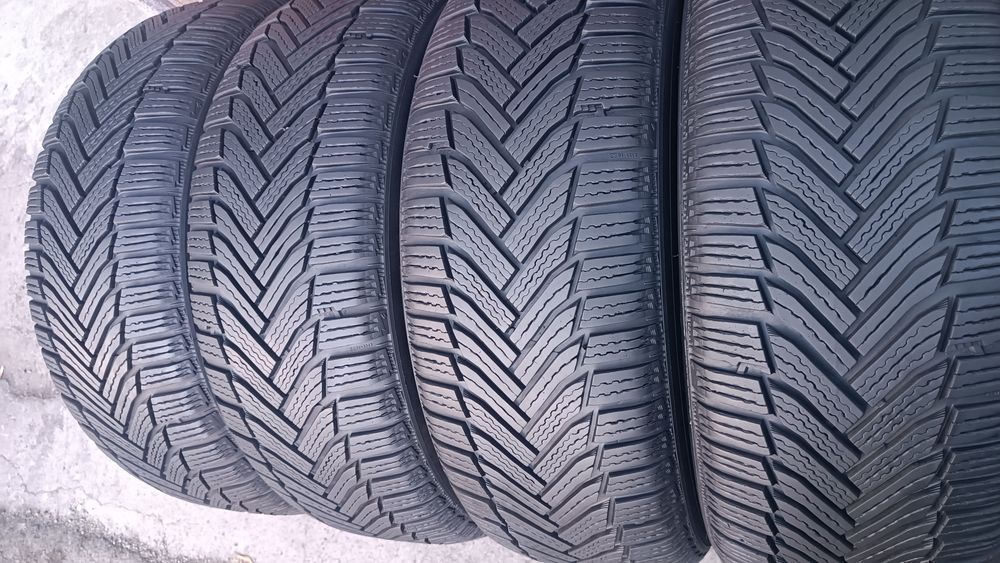 215/55/17 Michelin Дот 2123