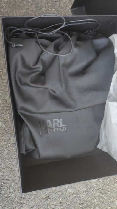 Продавам - дамски маратонки Karl Lagerfeld Chunky