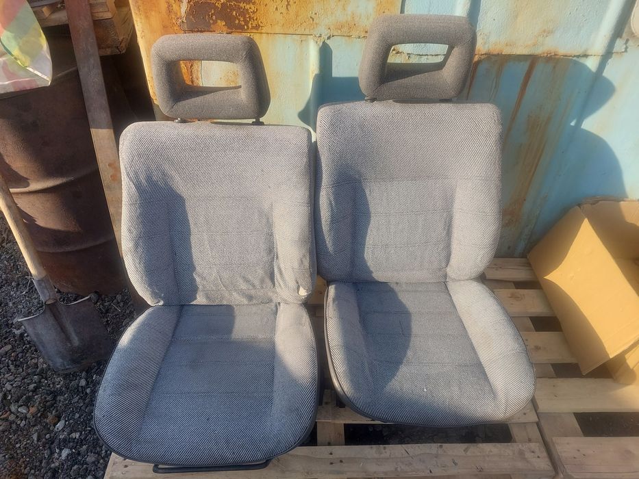 Передние сидения