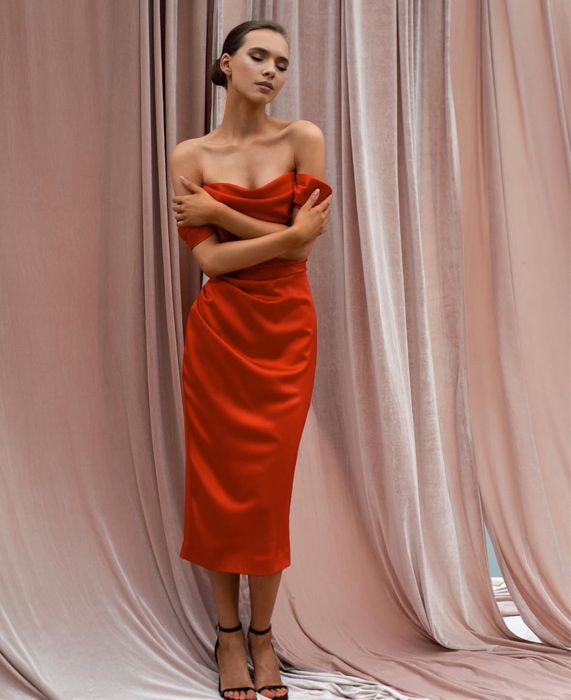 Платье Malli в черном цвете