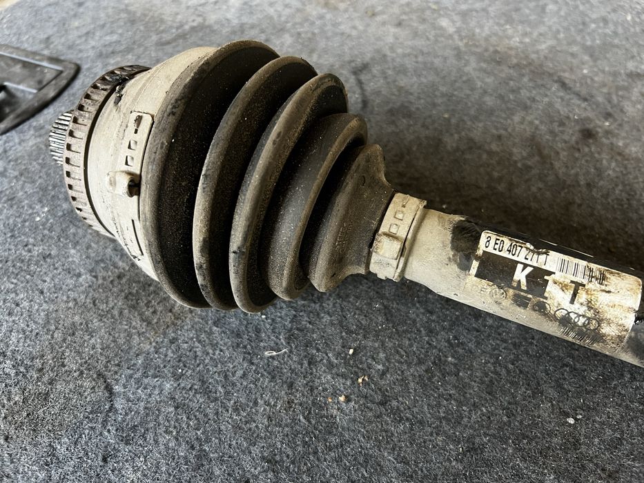 Полуоска ауди а4,б6- audi a4