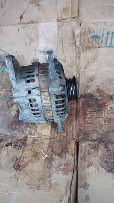 Генератор от Галант Митсубиси  2003 года