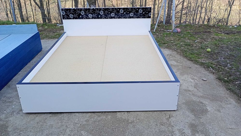 Pat 200 cm × 160 cm alb