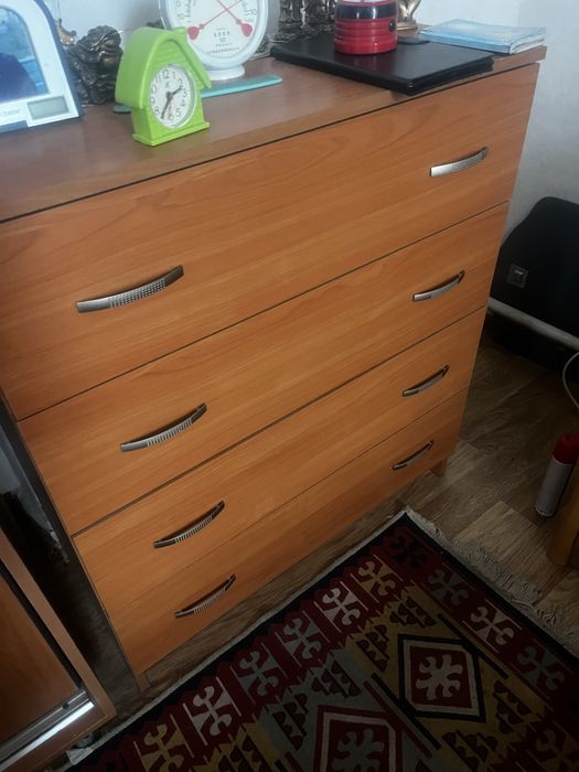 Продам мебель для стальни