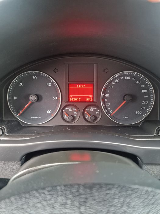 Vând Golf 5 plus goal 2006