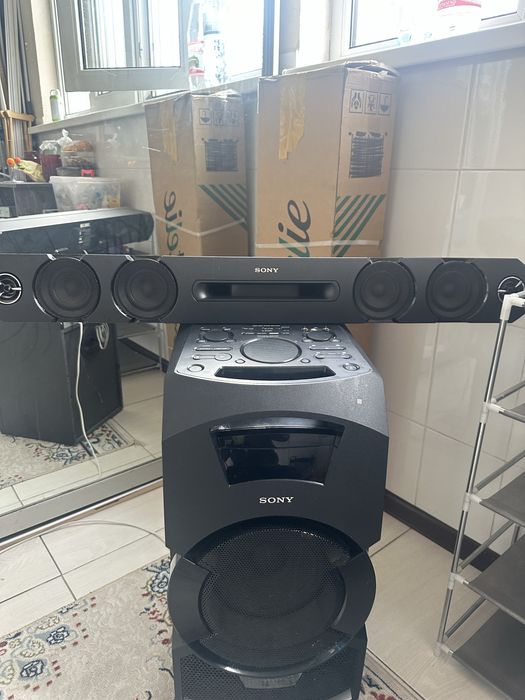 Продам музыкальный центр SONY оригинал