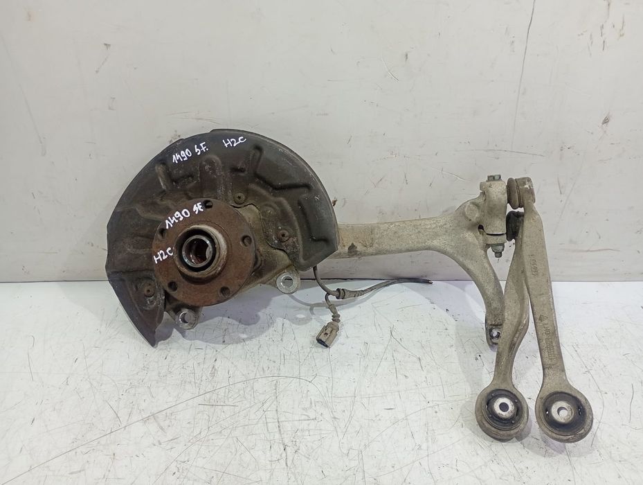 Fuzeta stanga fata Audi A4 B6 (2000 - 2005) 1.9 tdi AWX