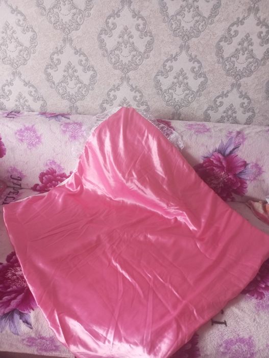 Продаю для девочек конвертик для выпуска