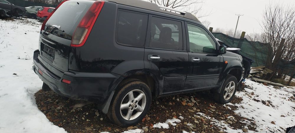 Dezmembrez Nissan X-trail 2003  2.2 motorina!
