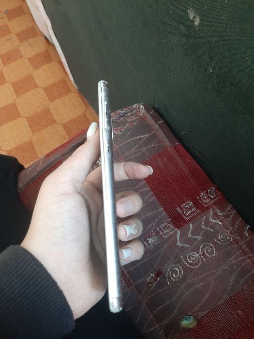 Продаю телефон хуавей гр 5