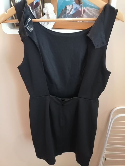 Продавам дамски рокли