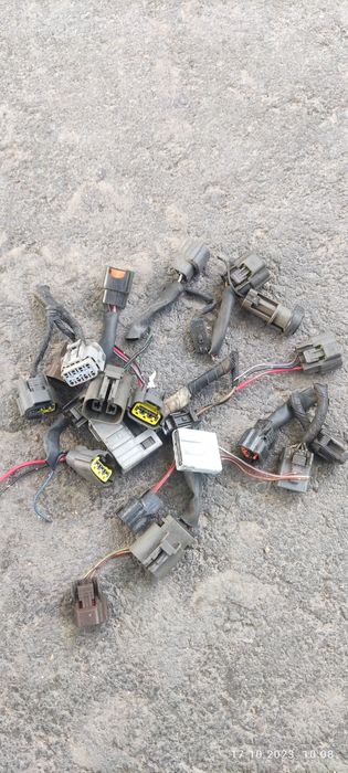 Продам фишки разъёмы для автомобиля