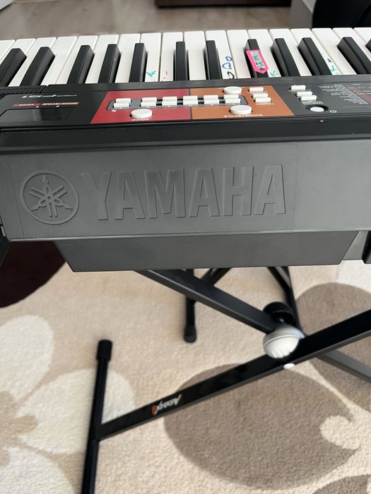Orga Yamaha PSR-F51