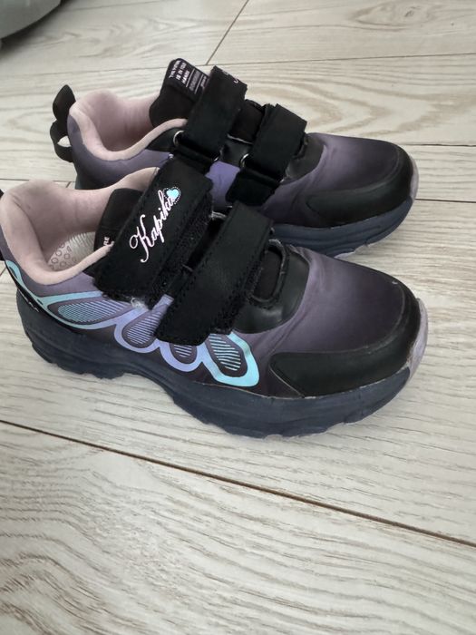 Кроссовки продам 30р