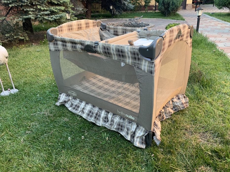 Переносной манеж Evenflo baby suite
