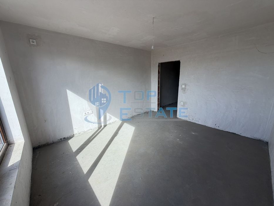 Продава се Тристаен апартамент в Велико Търново, Бузлуджа - 115 кв.м за 1305 €/кв.м - Снимка #1