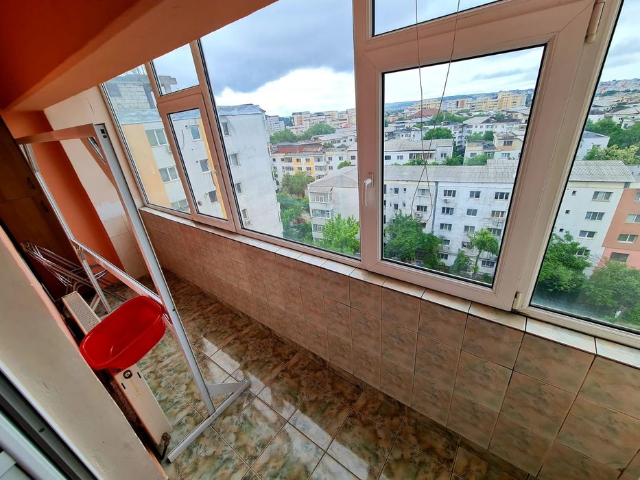 Per fizică/ 3 camere decomandat 74 m/ Nicolina 2 Lidl/ bloc pe cadre