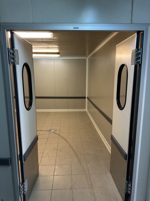 Linie carcasa usi camere frigorifice