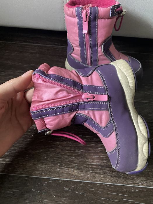 Продам сапожки зимние на девочку